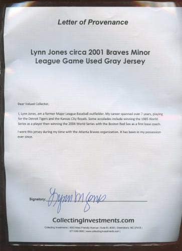2001 Bátrabbak Szürke Játék, Használt ifi Edző Mez 35 Lynn Jones LOA - MLB Meccset Használt Mezek
